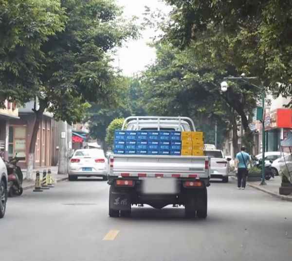 DƬ1.jpg